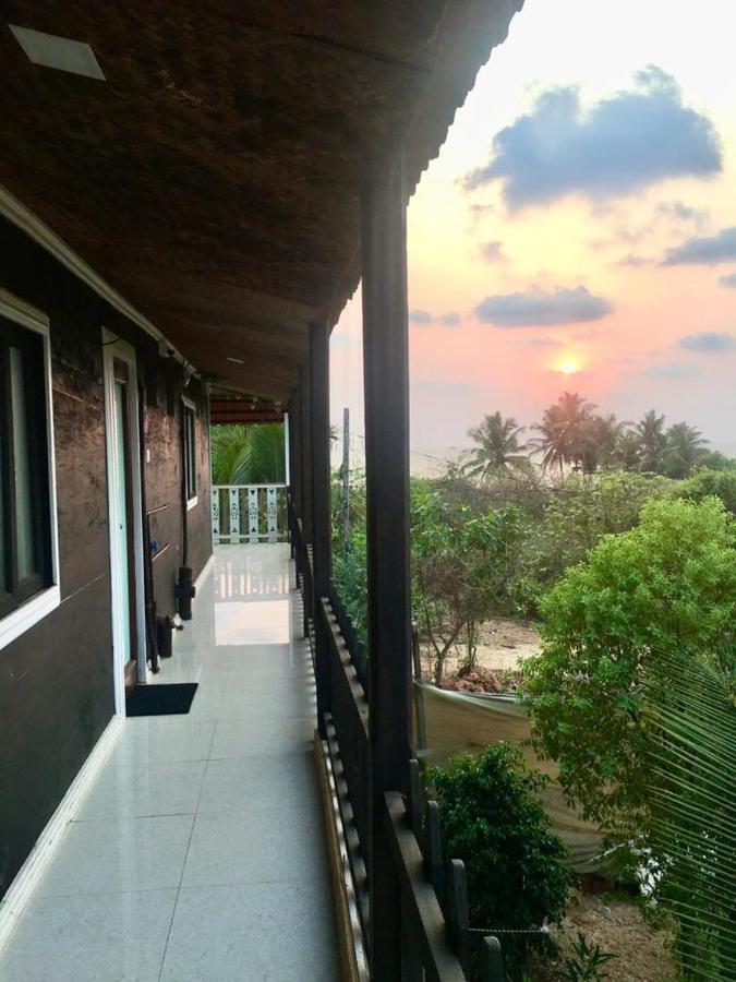 Pele'S Windsong Wood Cottage On The Beach Benaulim Dış mekan fotoğraf