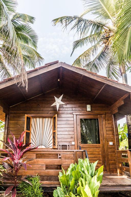 Pele'S Windsong Wood Cottage On The Beach Benaulim Oda fotoğraf